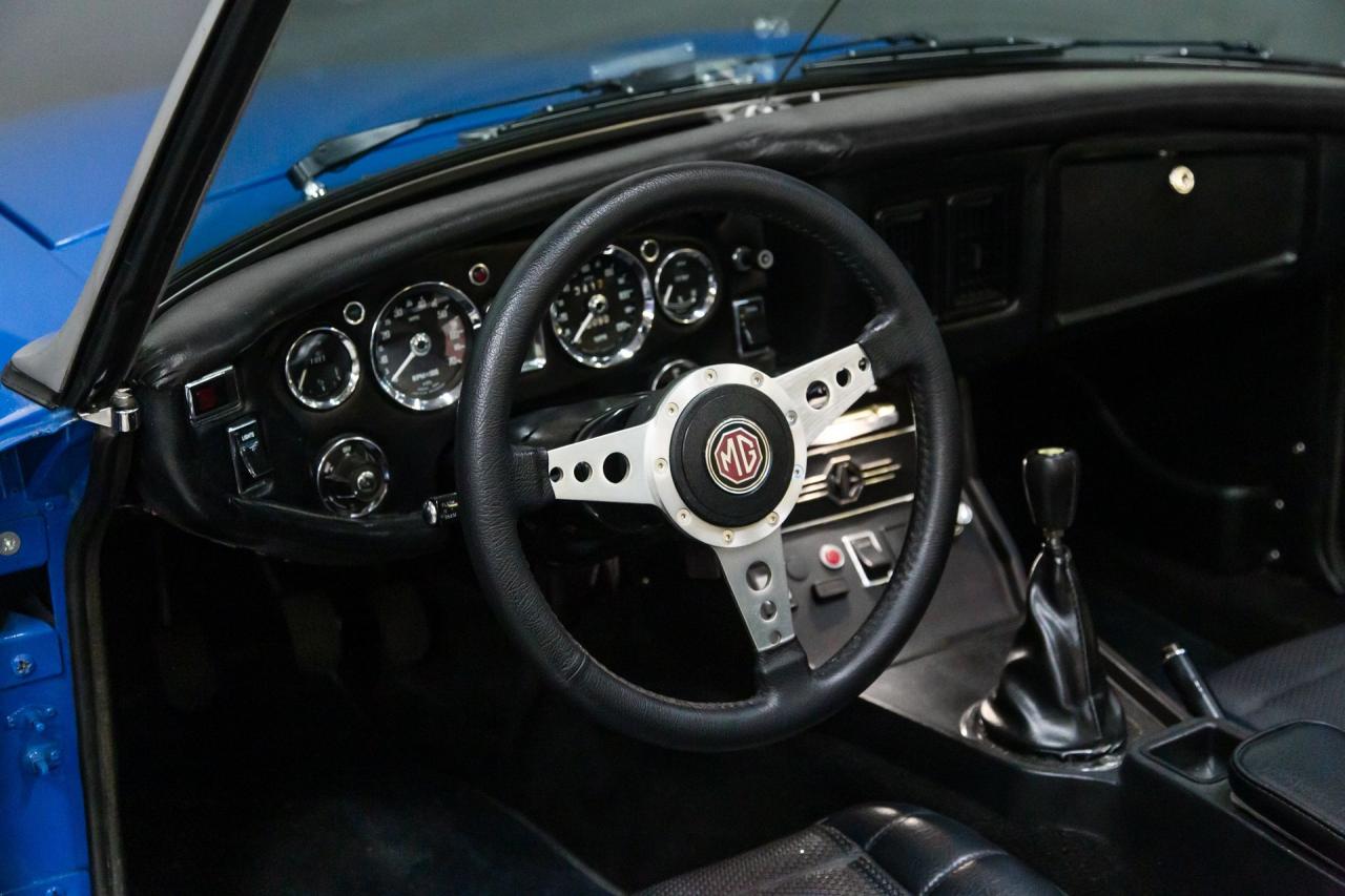 1974 MG EARLY CHROME BUMPER B