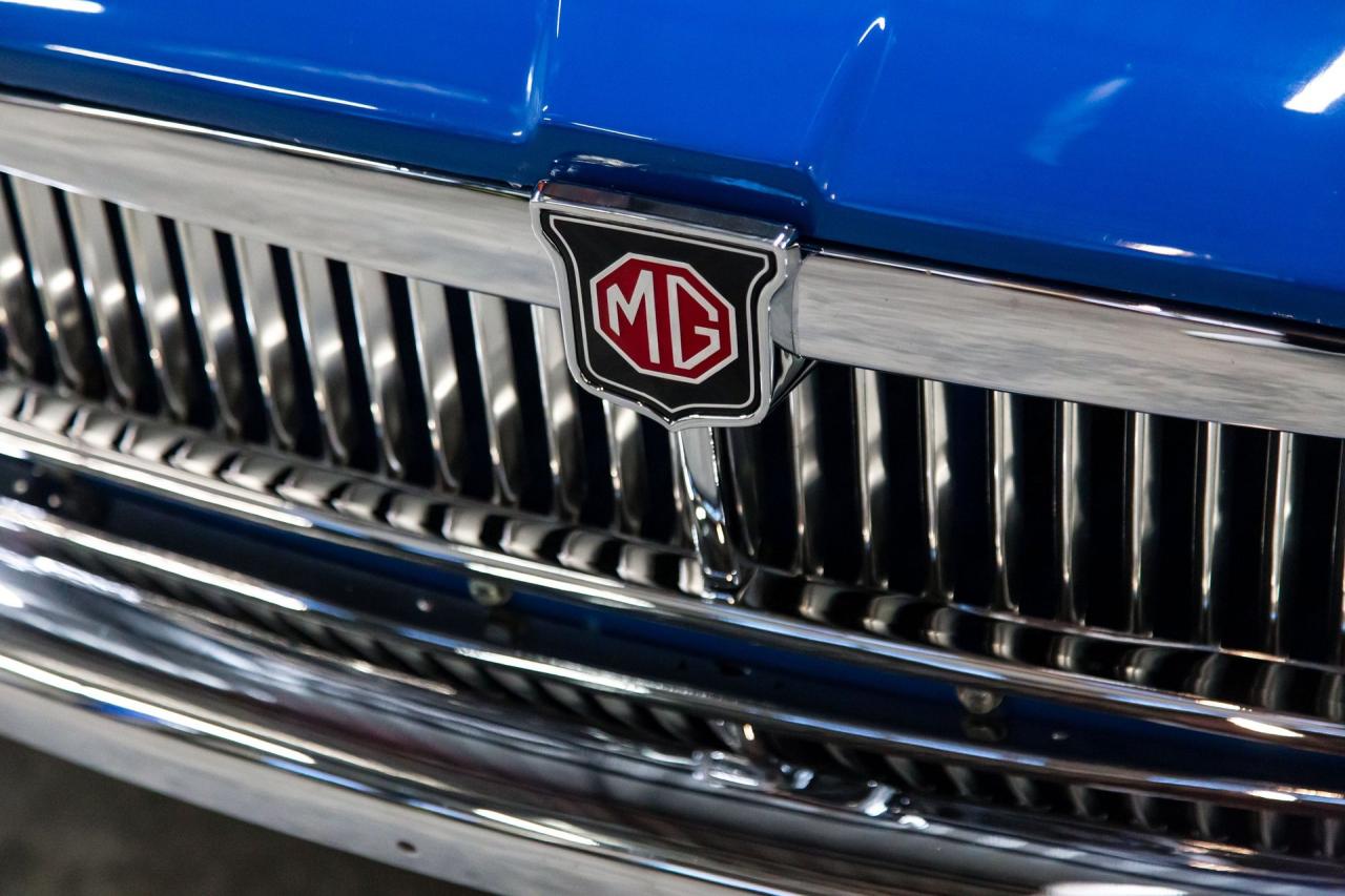 1974 MG EARLY CHROME BUMPER B