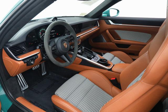 2023 Porsche 911