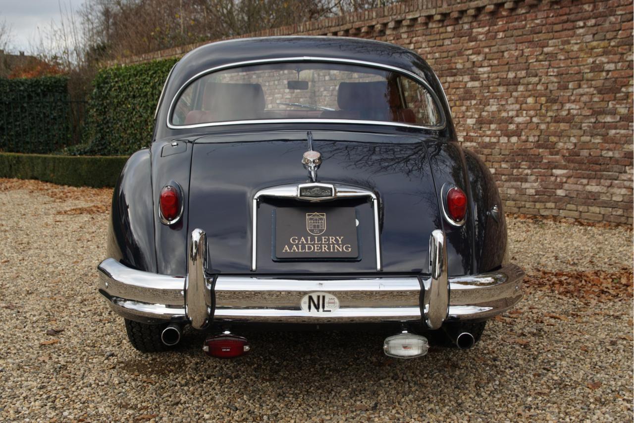 1959 Jaguar XK150 FHC 3.4 SE