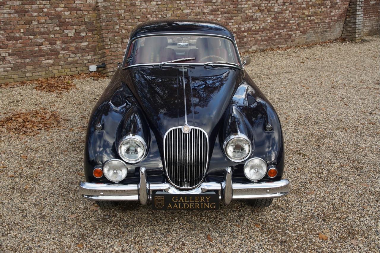 1959 Jaguar XK150 FHC 3.4 SE