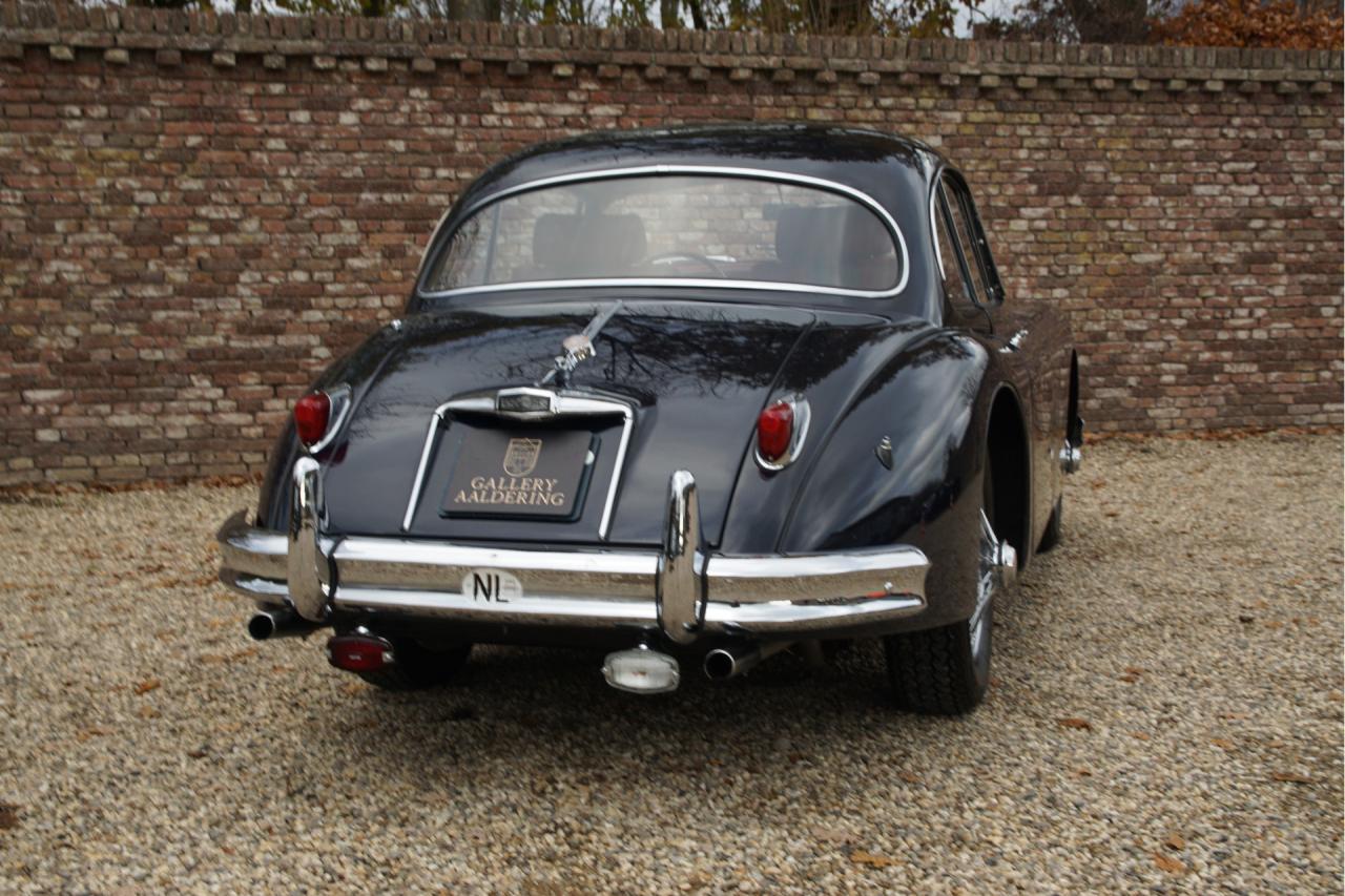 1959 Jaguar XK150 FHC 3.4 SE