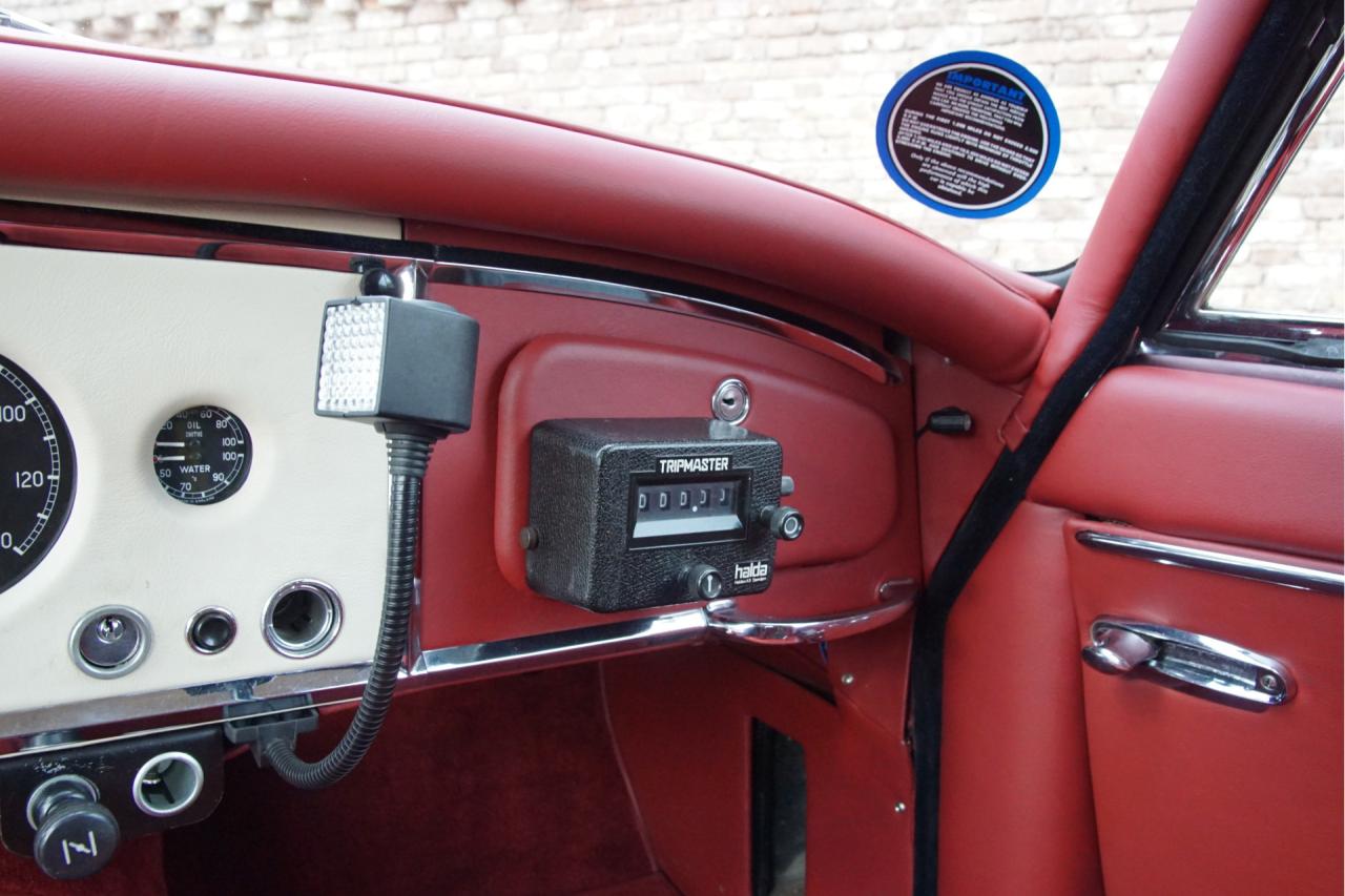 1959 Jaguar XK150 FHC 3.4 SE