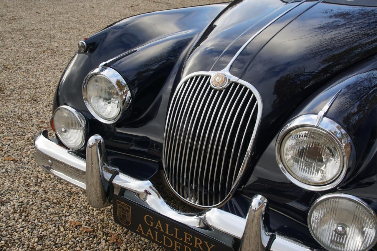 1959 Jaguar XK150 FHC 3.4 SE