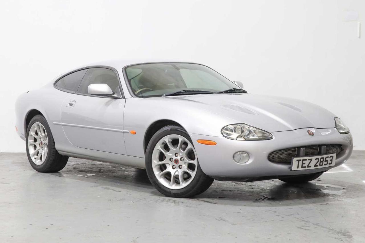 2001 Jaguar XKR