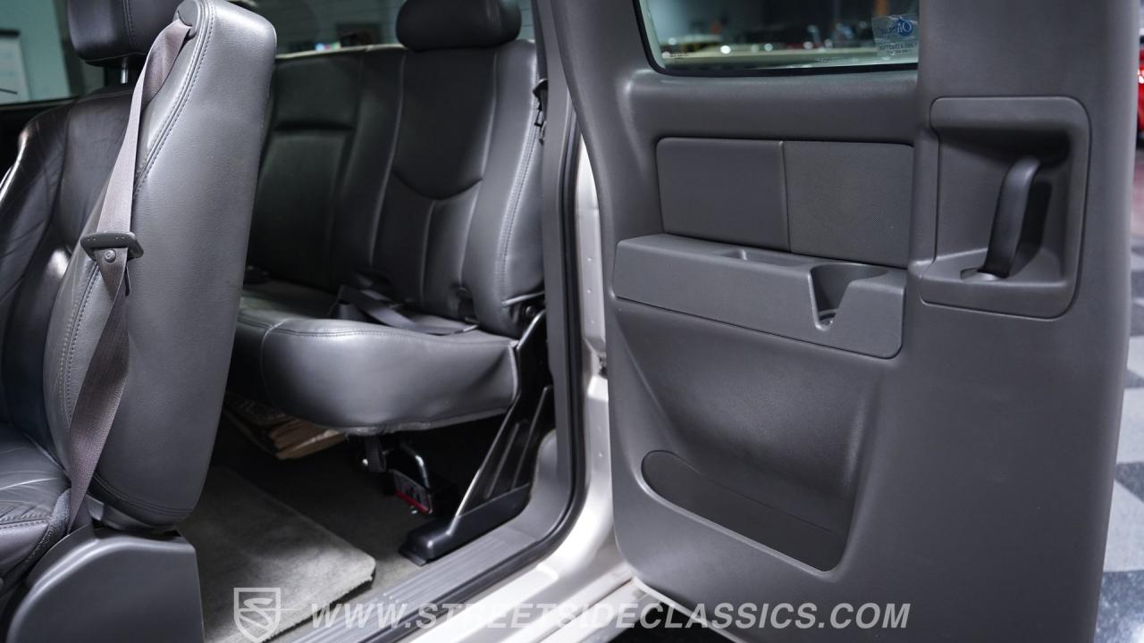 2005 Chevrolet Silverado SS