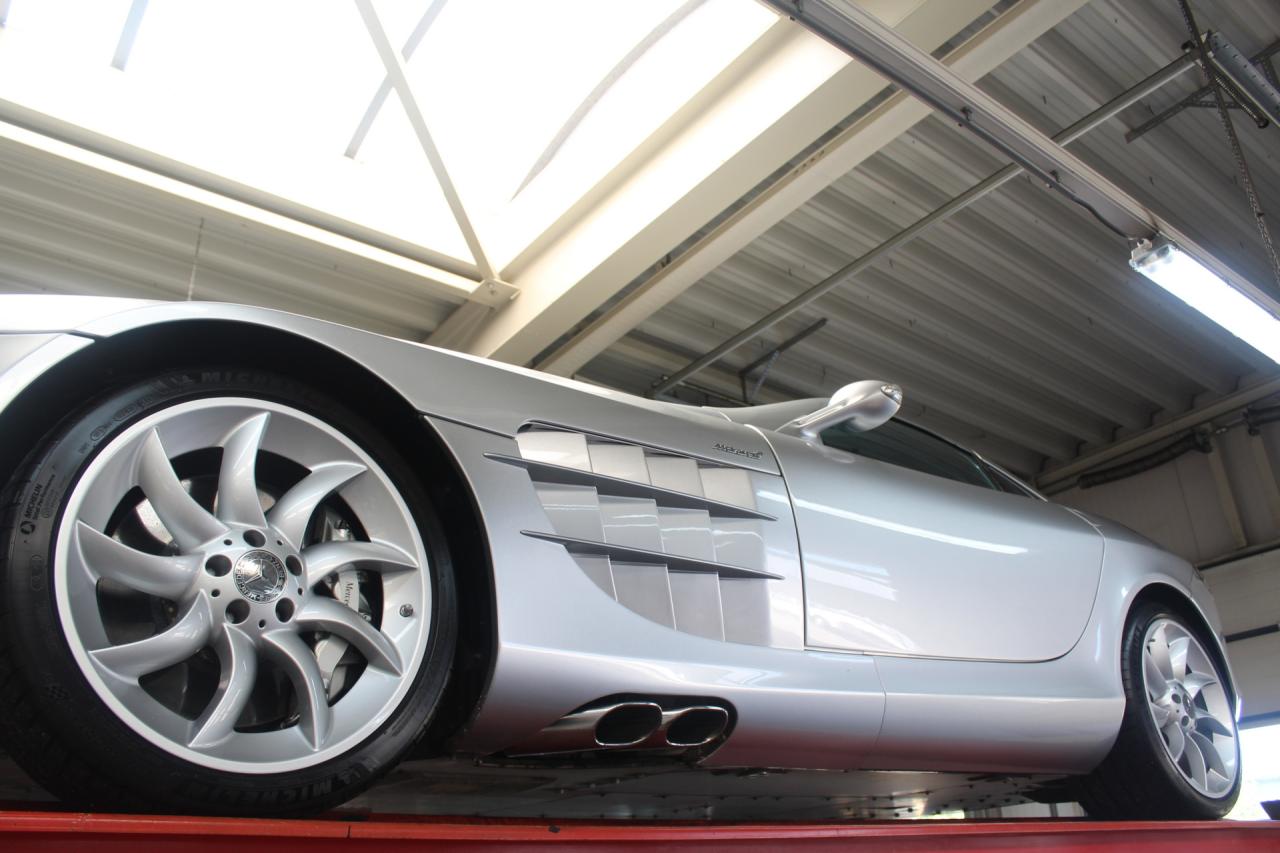 2006 Mercedes - Benz SLR McLaren &ldquo;Crystal Laurit Silver&rdquo;