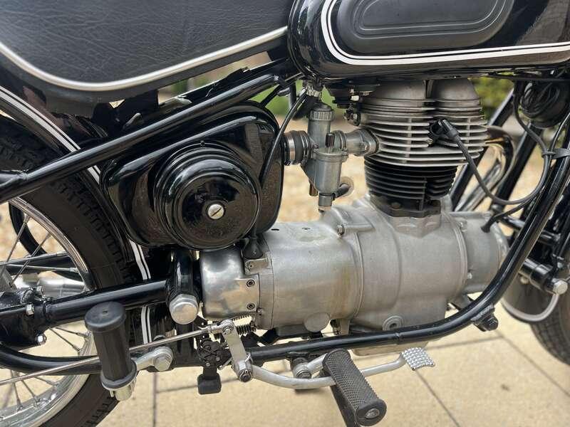 1964 BMW R27