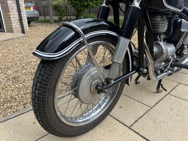 1964 BMW R27
