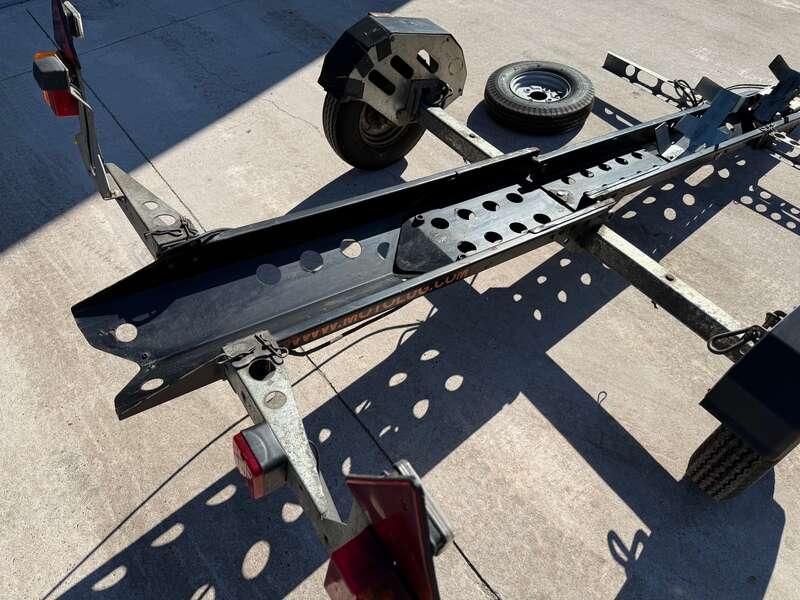 2013 MOTOLUG SE COLLAPSIBLE SINGLE-BIKE TRAILER
