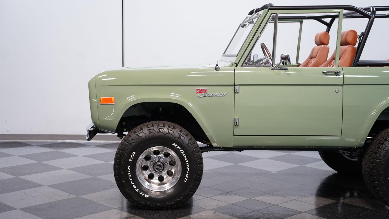 1973 Ford Bronco 4x4 Restomod