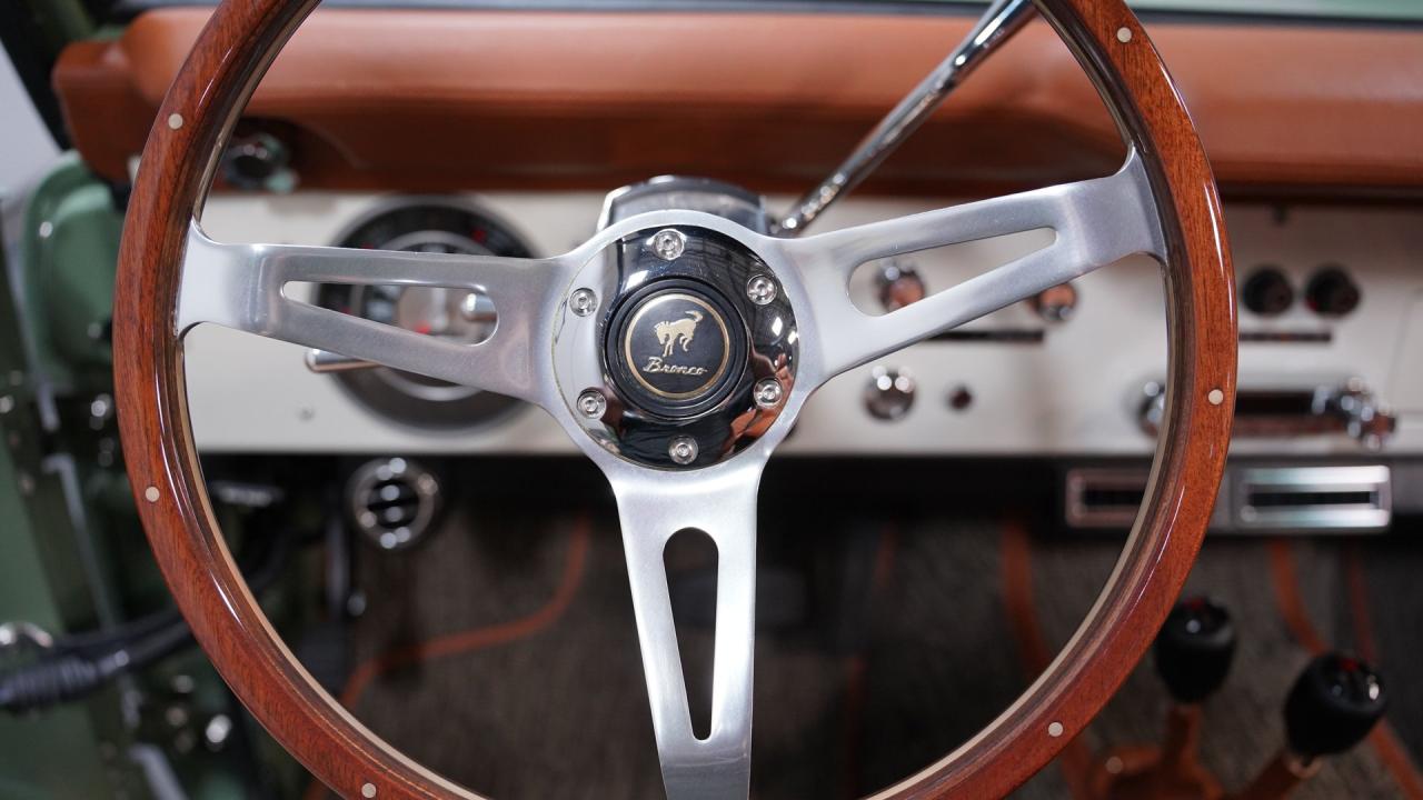 1973 Ford Bronco 4x4 Restomod