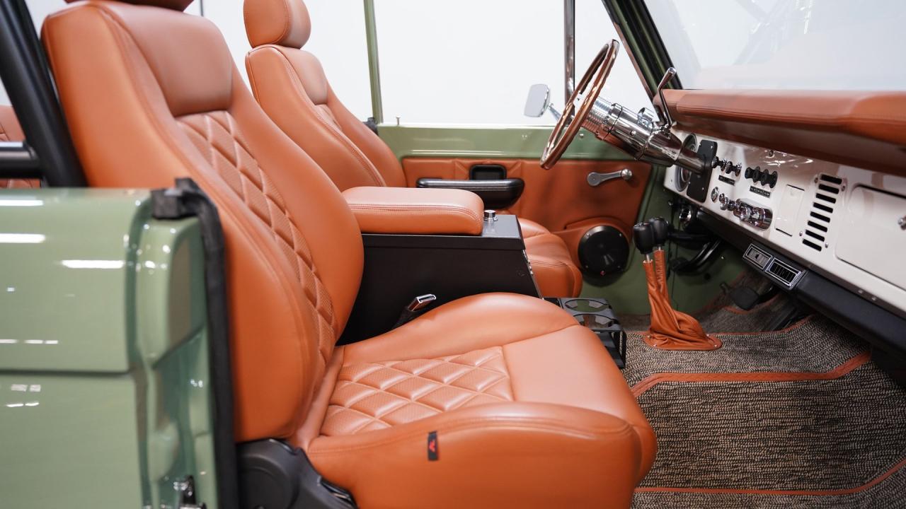 1973 Ford Bronco 4x4 Restomod