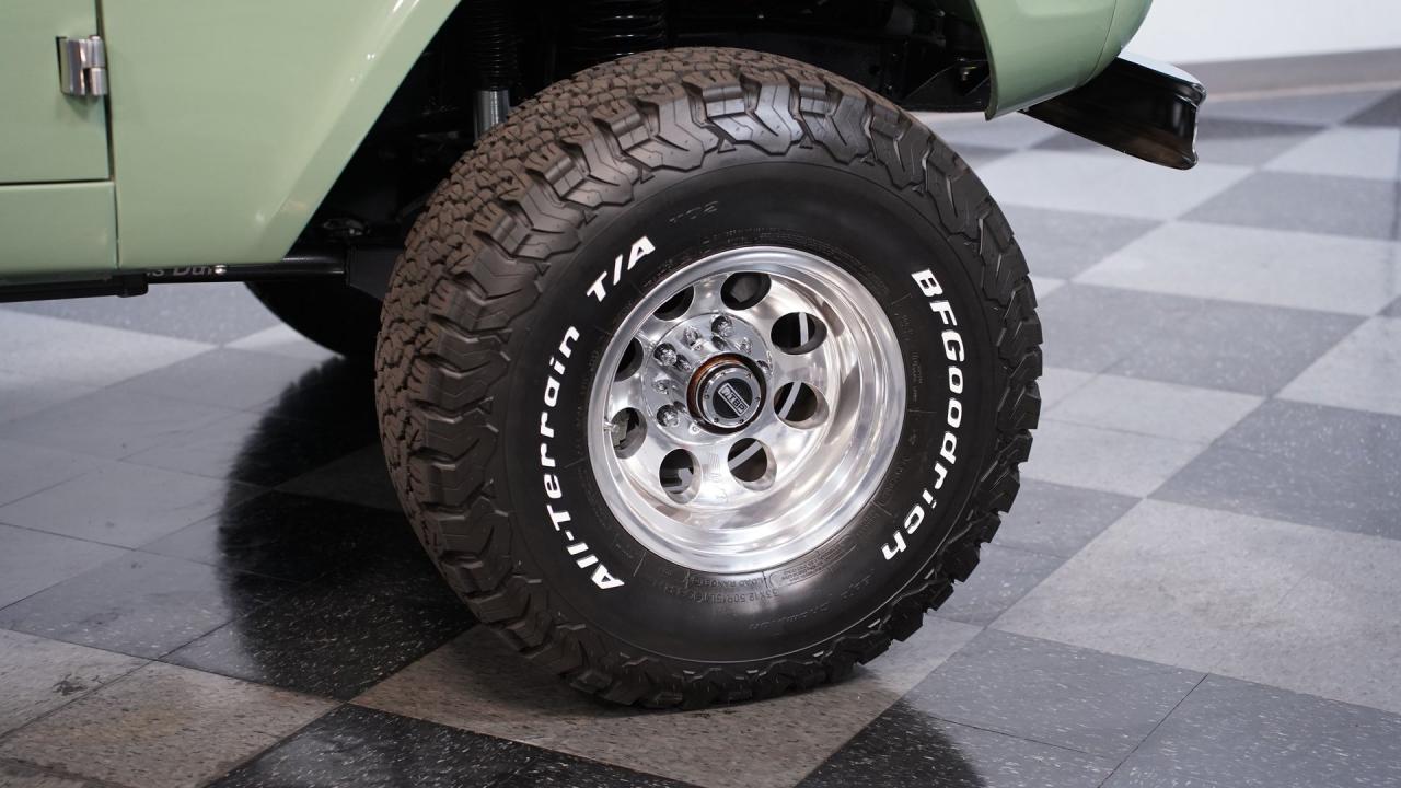 1973 Ford Bronco 4x4 Restomod