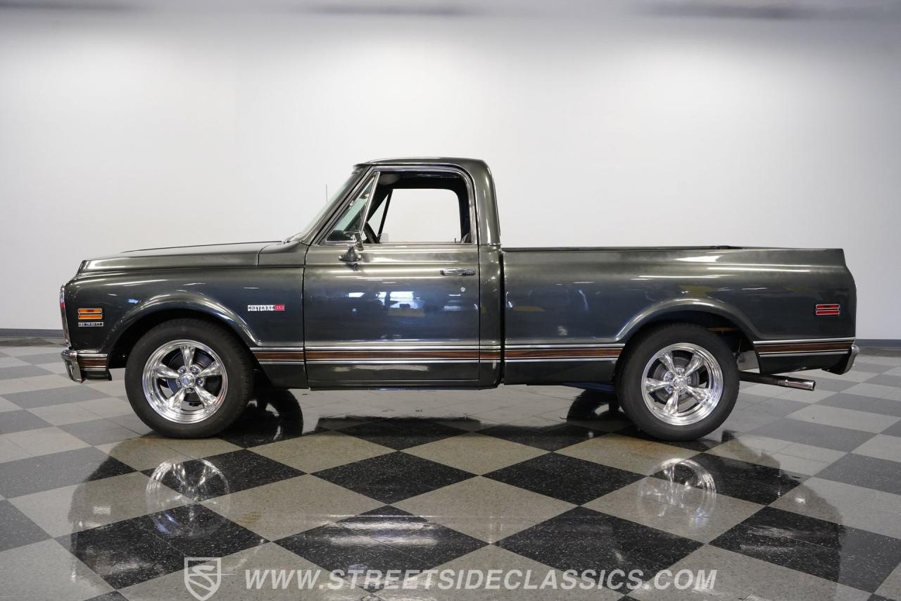1971 Chevrolet C10 Cheyenne Super Restomod