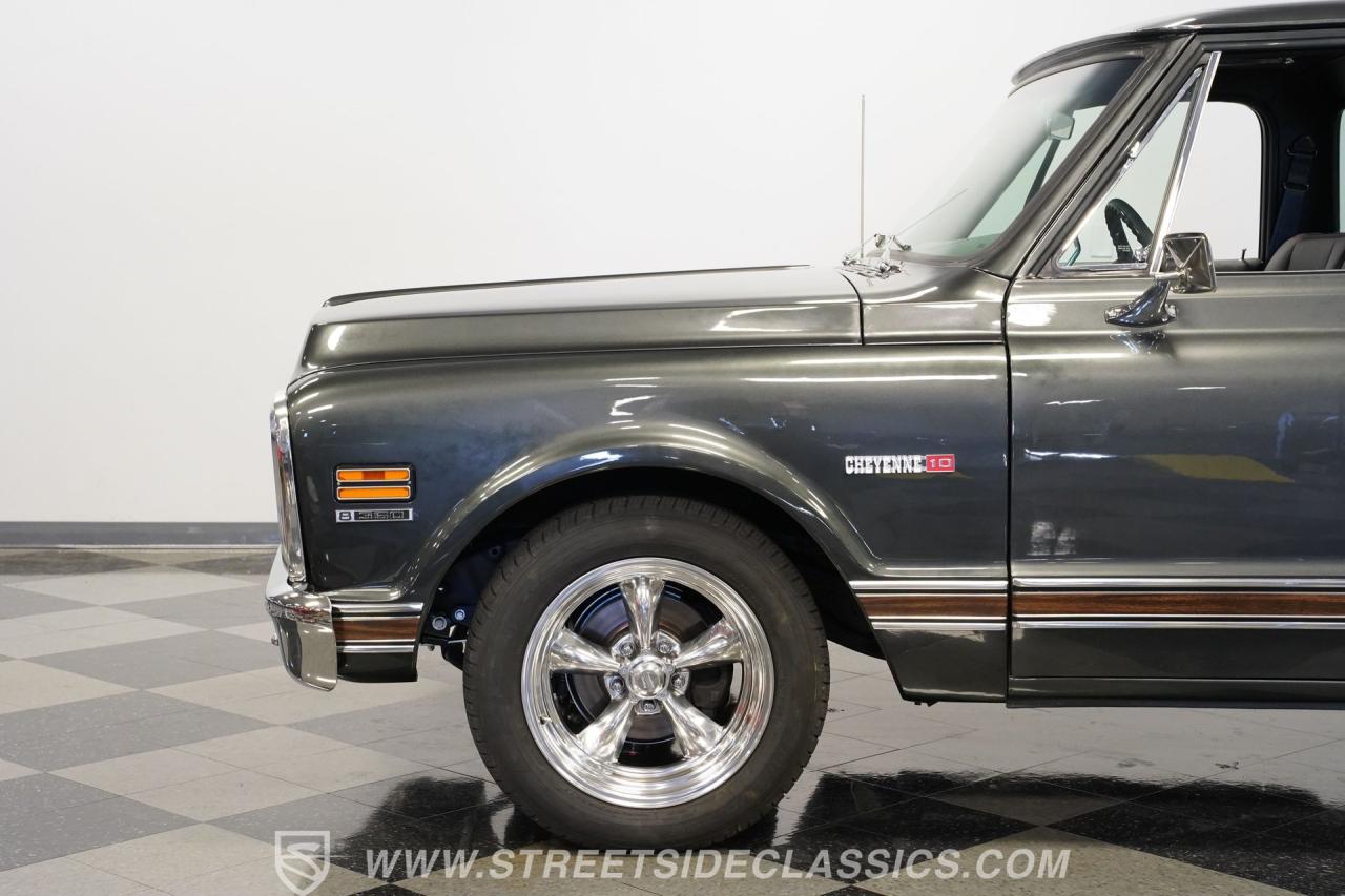1971 Chevrolet C10 Cheyenne Super Restomod