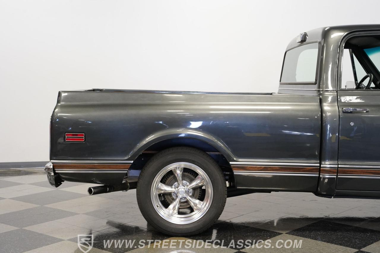 1971 Chevrolet C10 Cheyenne Super Restomod