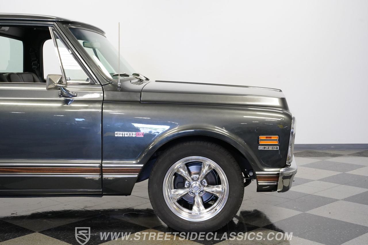 1971 Chevrolet C10 Cheyenne Super Restomod