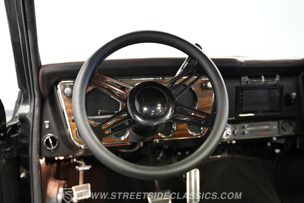 1971 Chevrolet C10 Cheyenne Super Restomod