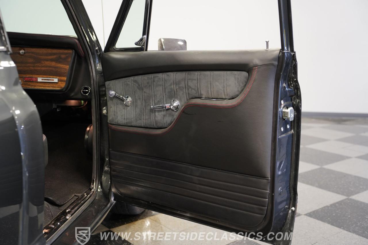 1971 Chevrolet C10 Cheyenne Super Restomod