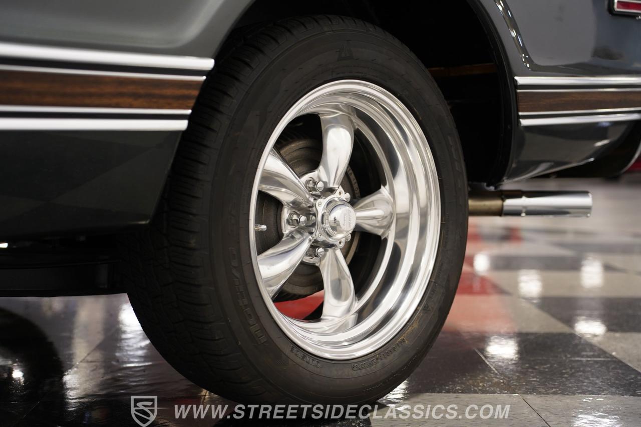 1971 Chevrolet C10 Cheyenne Super Restomod