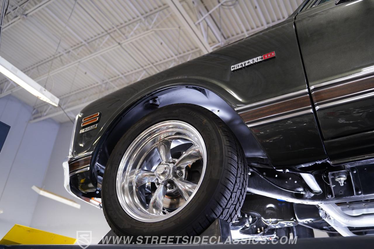 1971 Chevrolet C10 Cheyenne Super Restomod