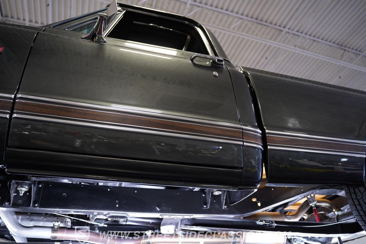 1971 Chevrolet C10 Cheyenne Super Restomod