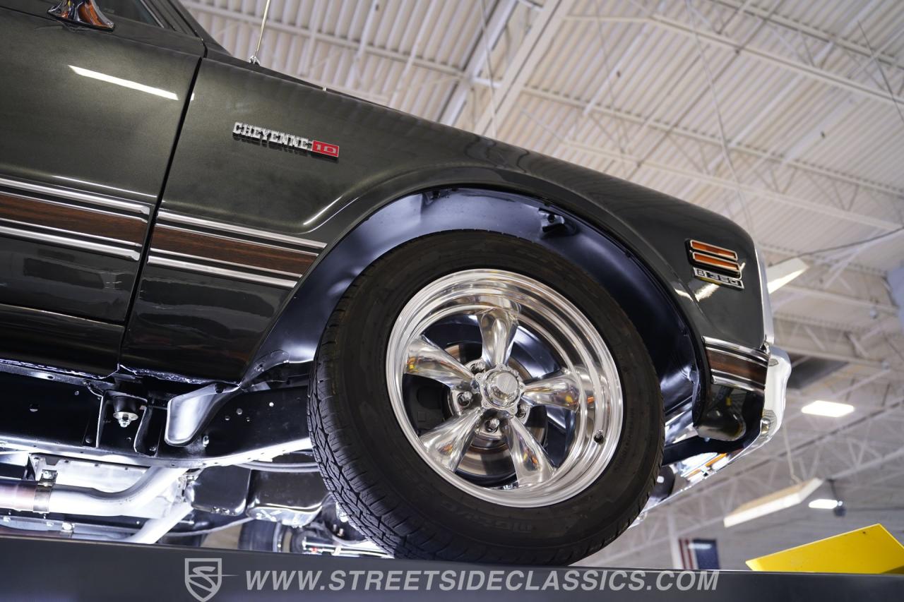 1971 Chevrolet C10 Cheyenne Super Restomod