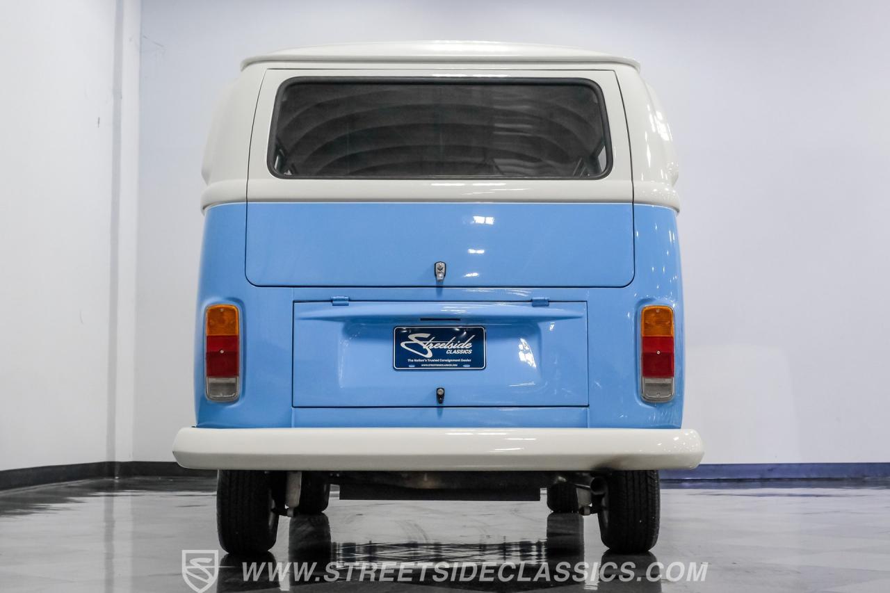 1974 Volkswagen Type 2 Kombi Bus
