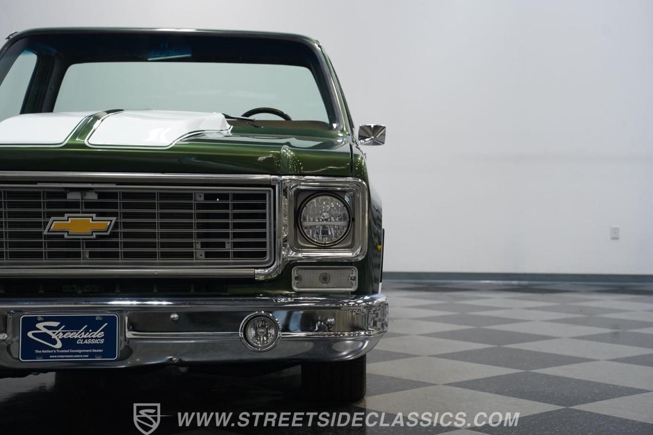 1974 Chevrolet C10 Stepside LS Restomod