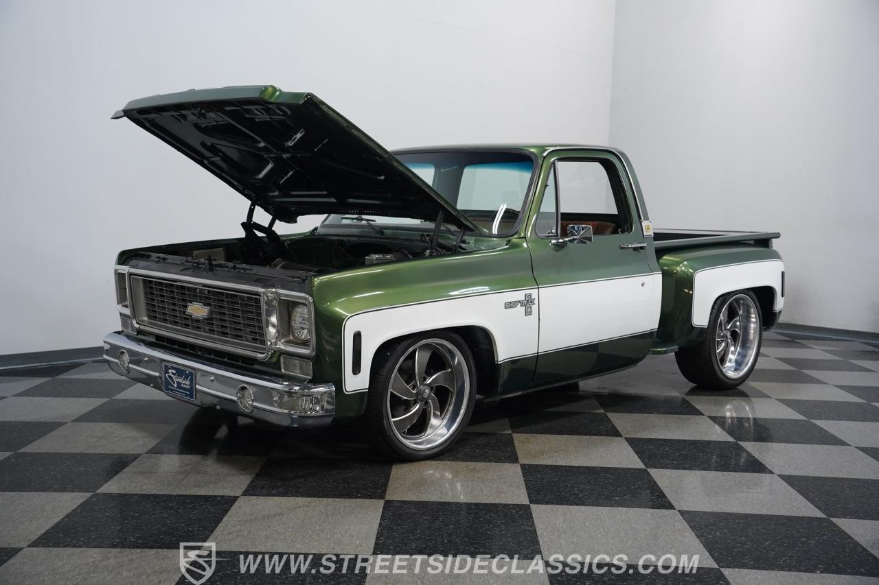 1974 Chevrolet C10 Stepside LS Restomod