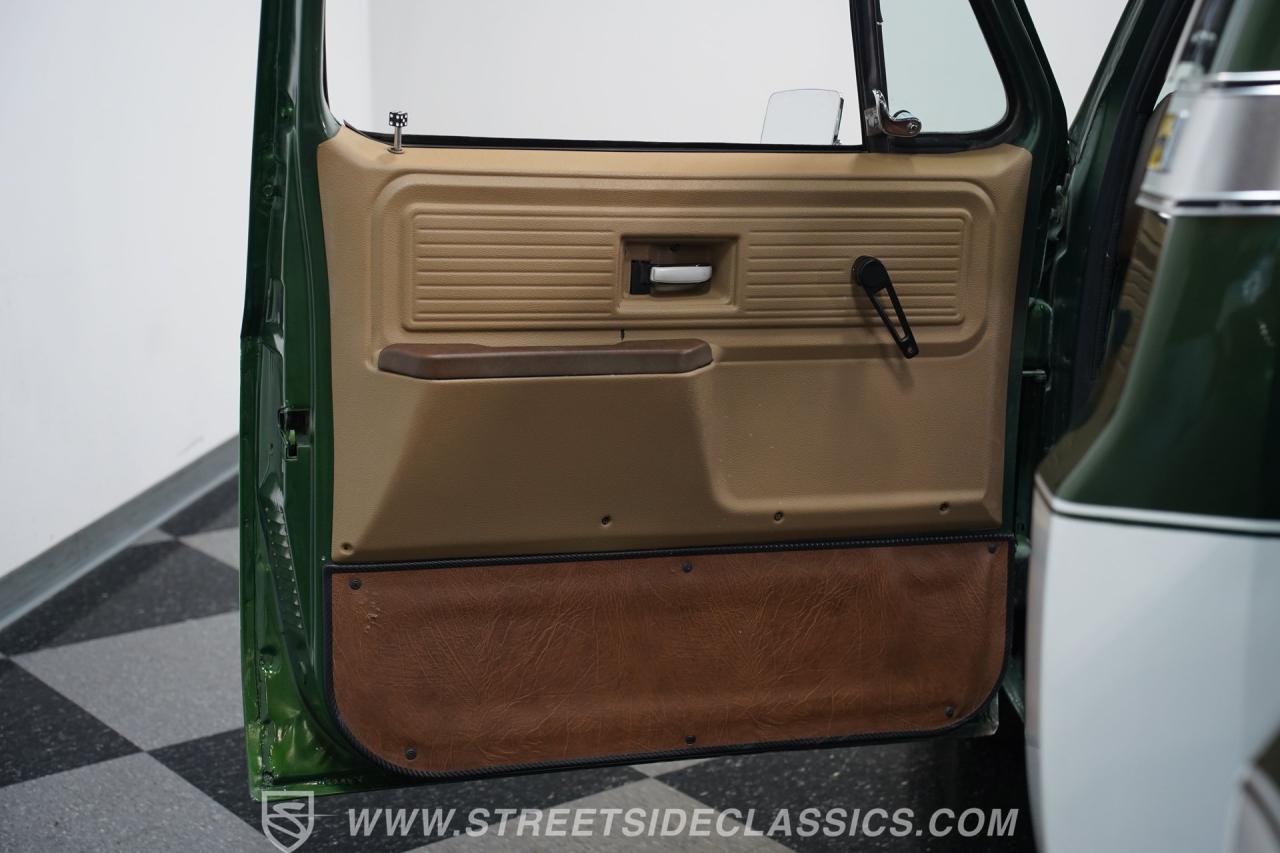 1974 Chevrolet C10 Stepside LS Restomod