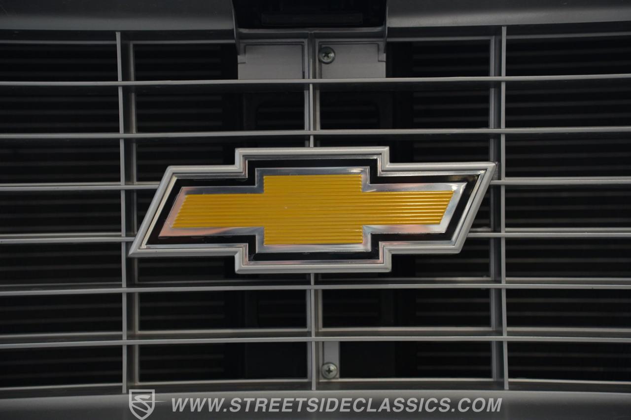 1974 Chevrolet C10 Stepside LS Restomod