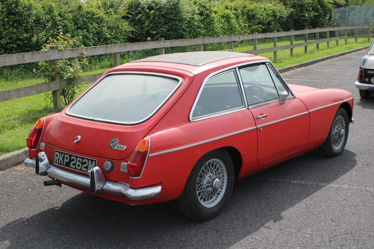1974 MG B GT