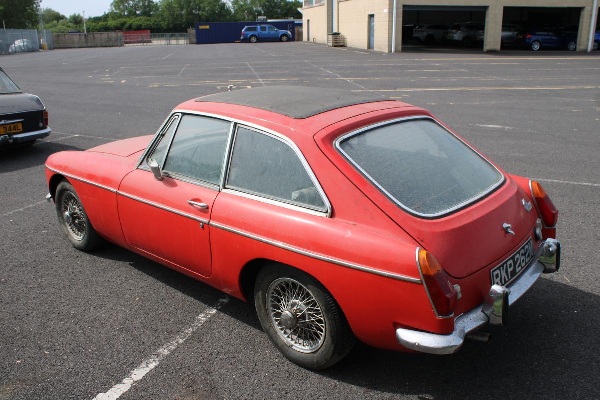 1974 MG B GT