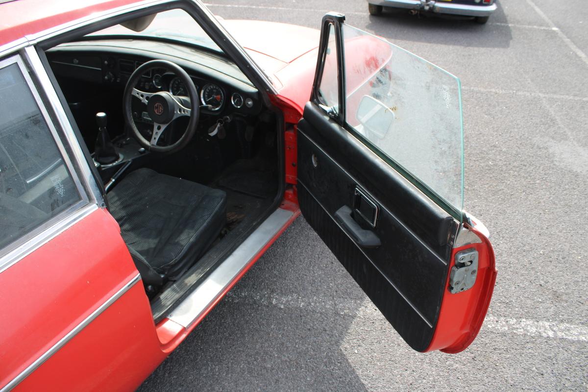 1974 MG B GT