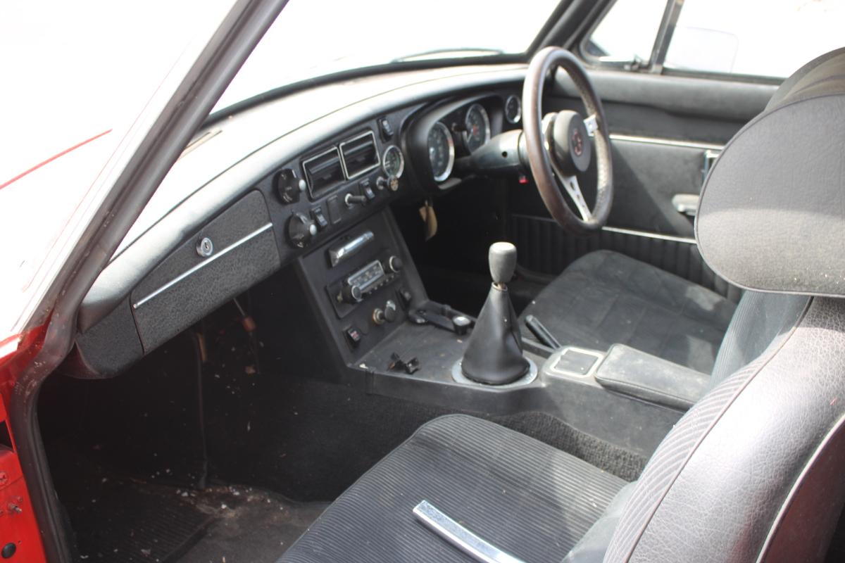 1974 MG B GT