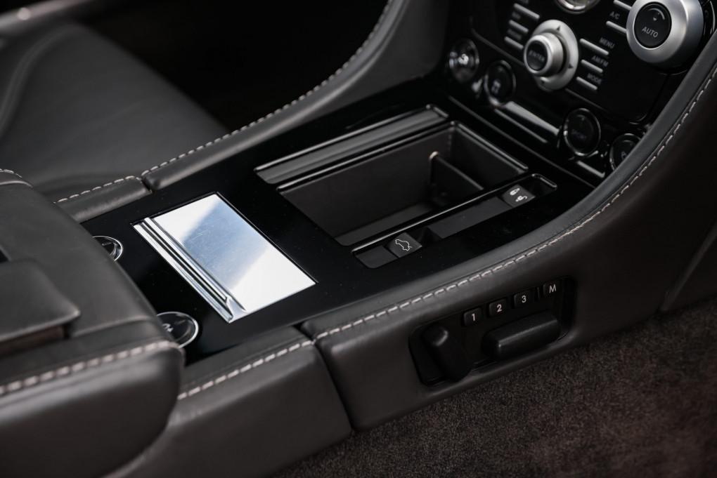 2011 Aston Martin DBS