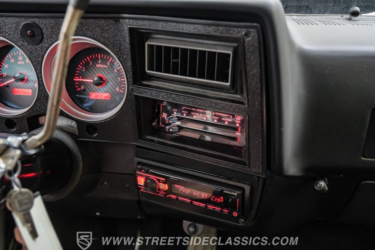 1982 Chevrolet C10 Custom Deluxe