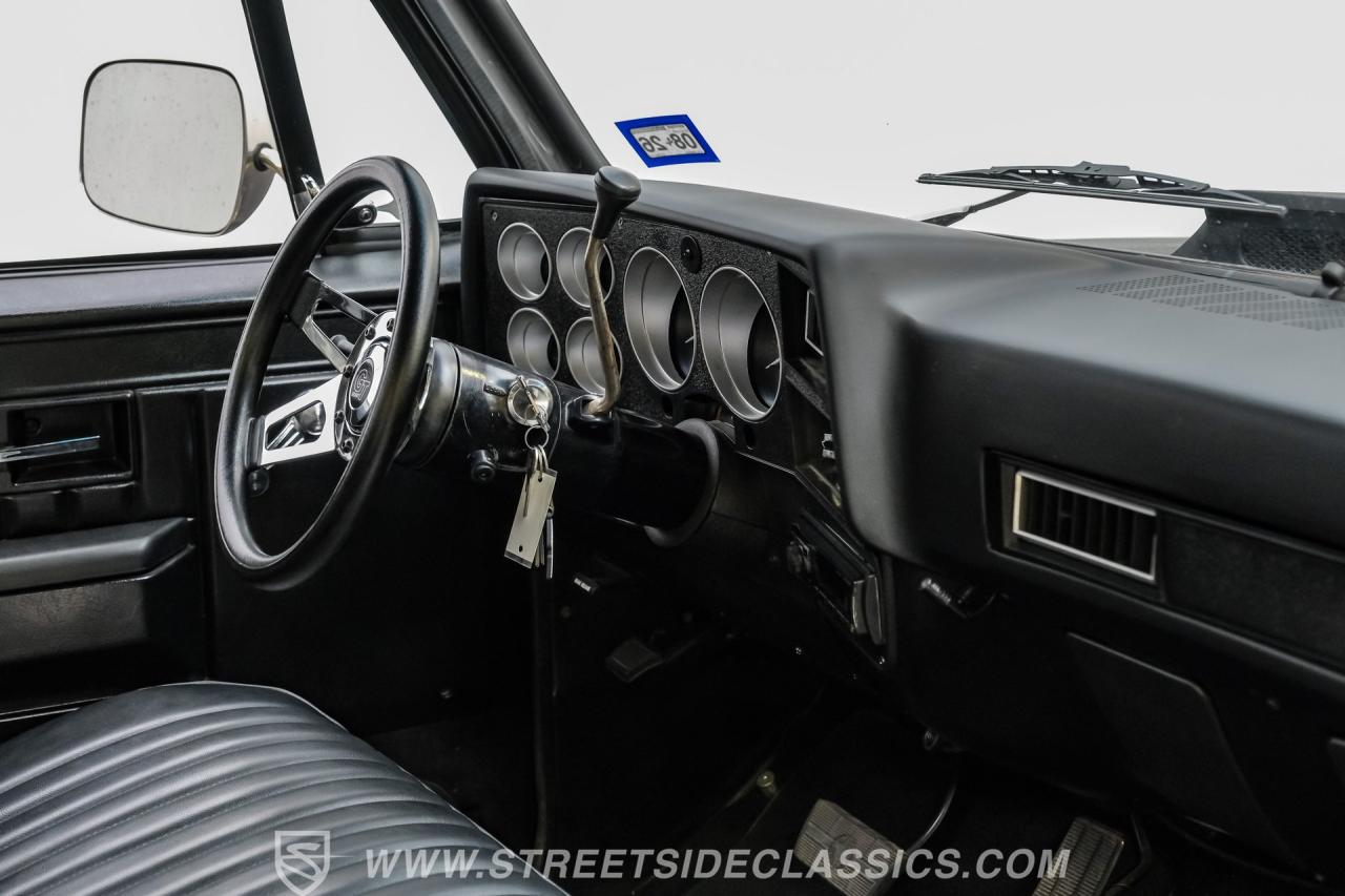 1982 Chevrolet C10 Custom Deluxe
