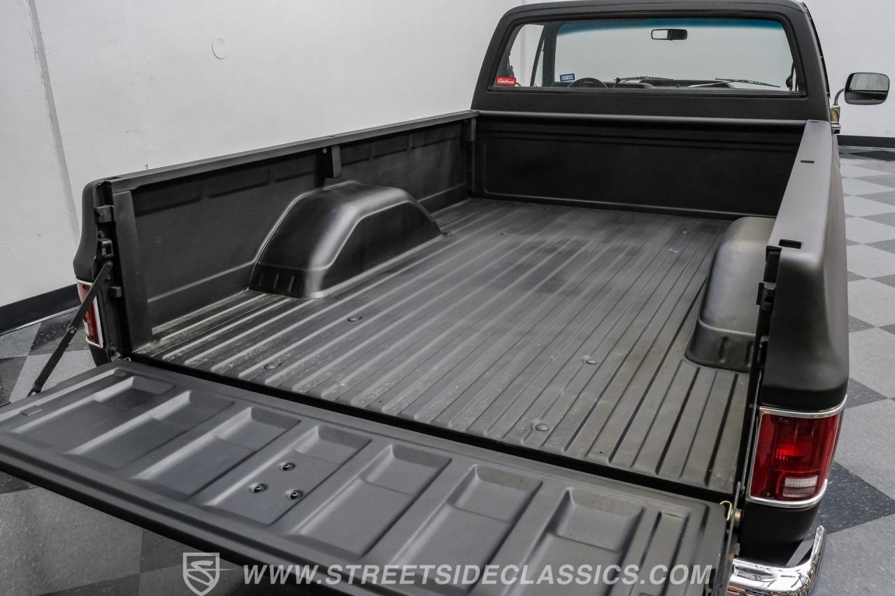 1982 Chevrolet C10 Custom Deluxe