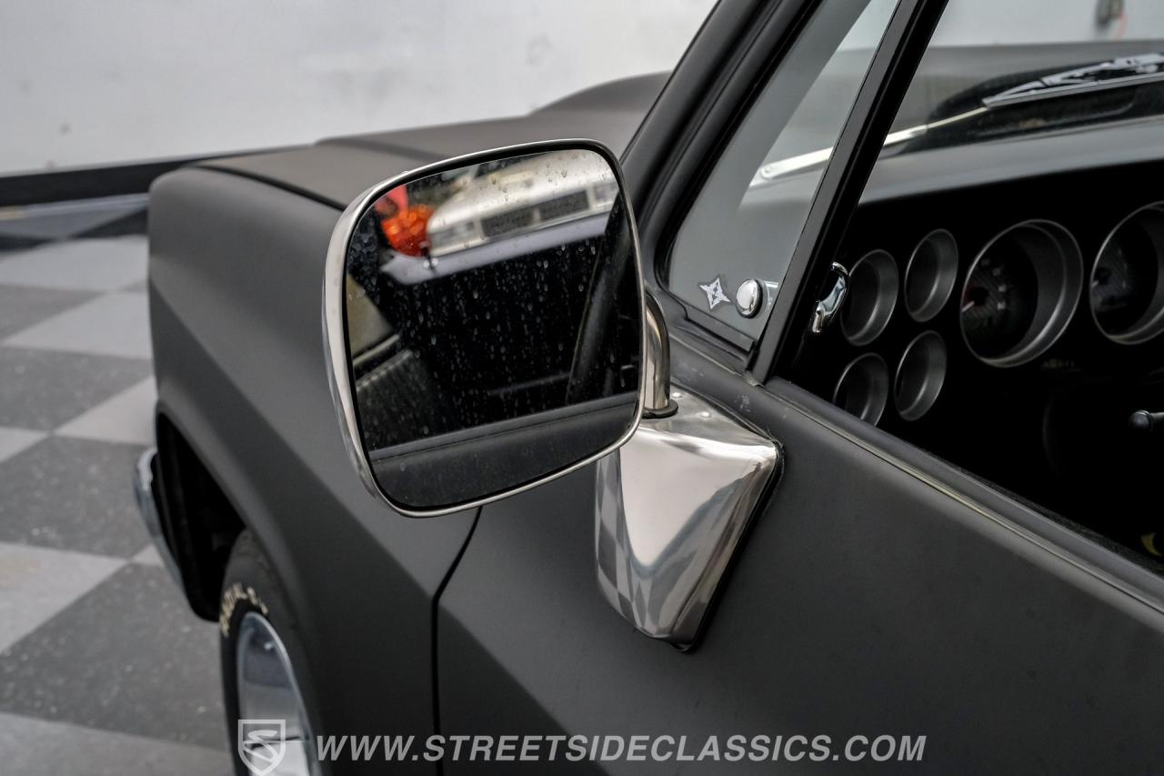 1982 Chevrolet C10 Custom Deluxe