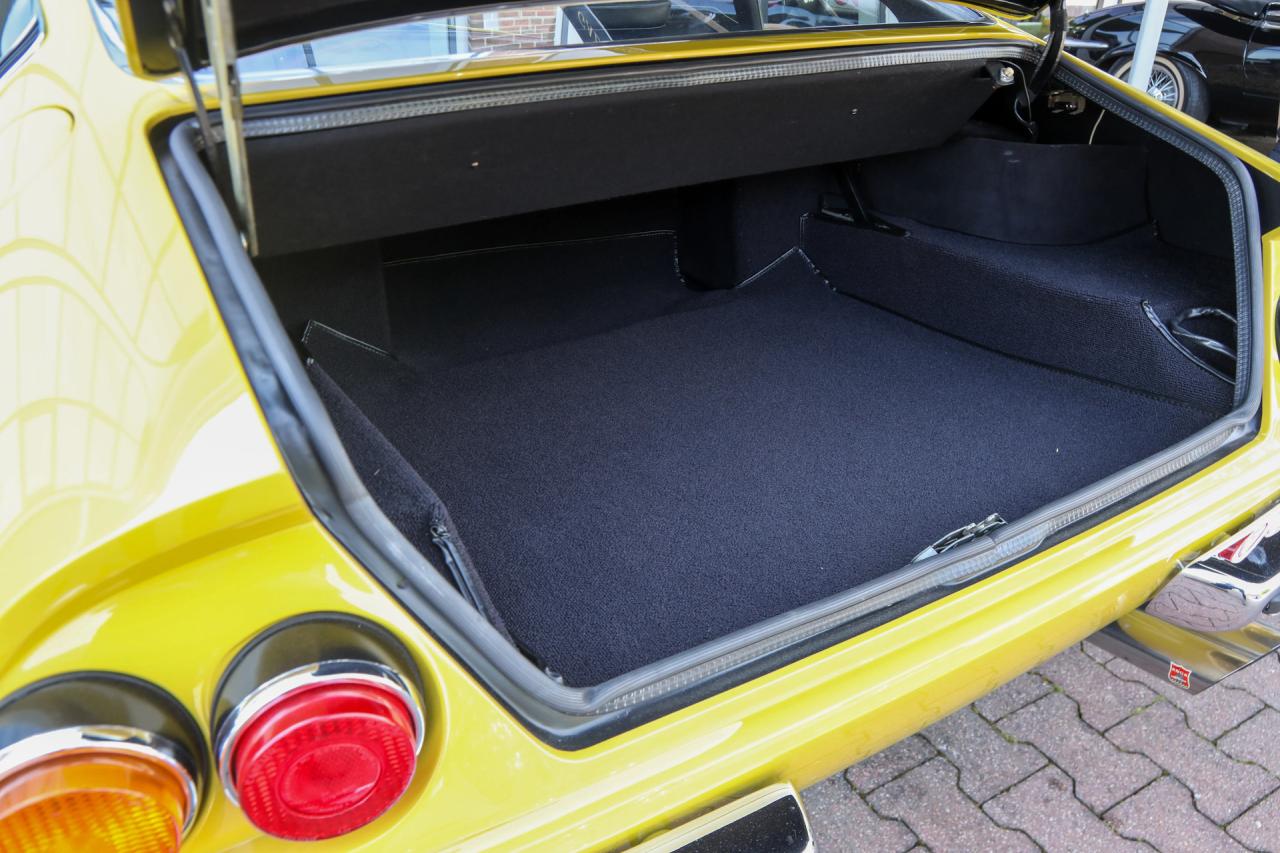 1971 Ferrari 365 GTB/4 Daytona &ldquo;Left the factory in Giallo Senape&rdquo;