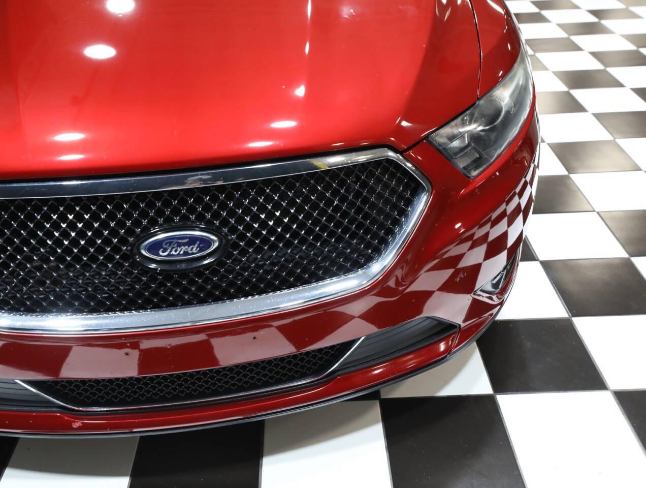 2015 Ford Taurus