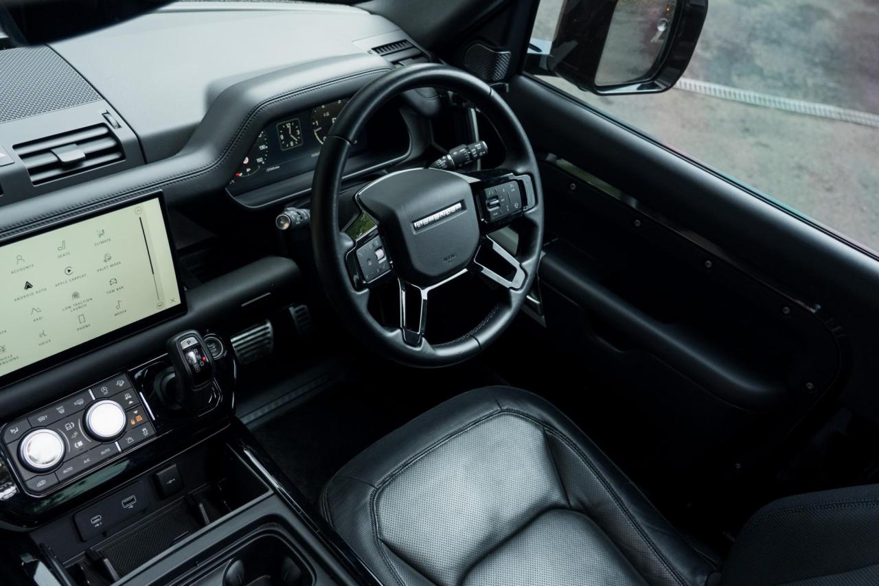 2023 Land Rover Defender