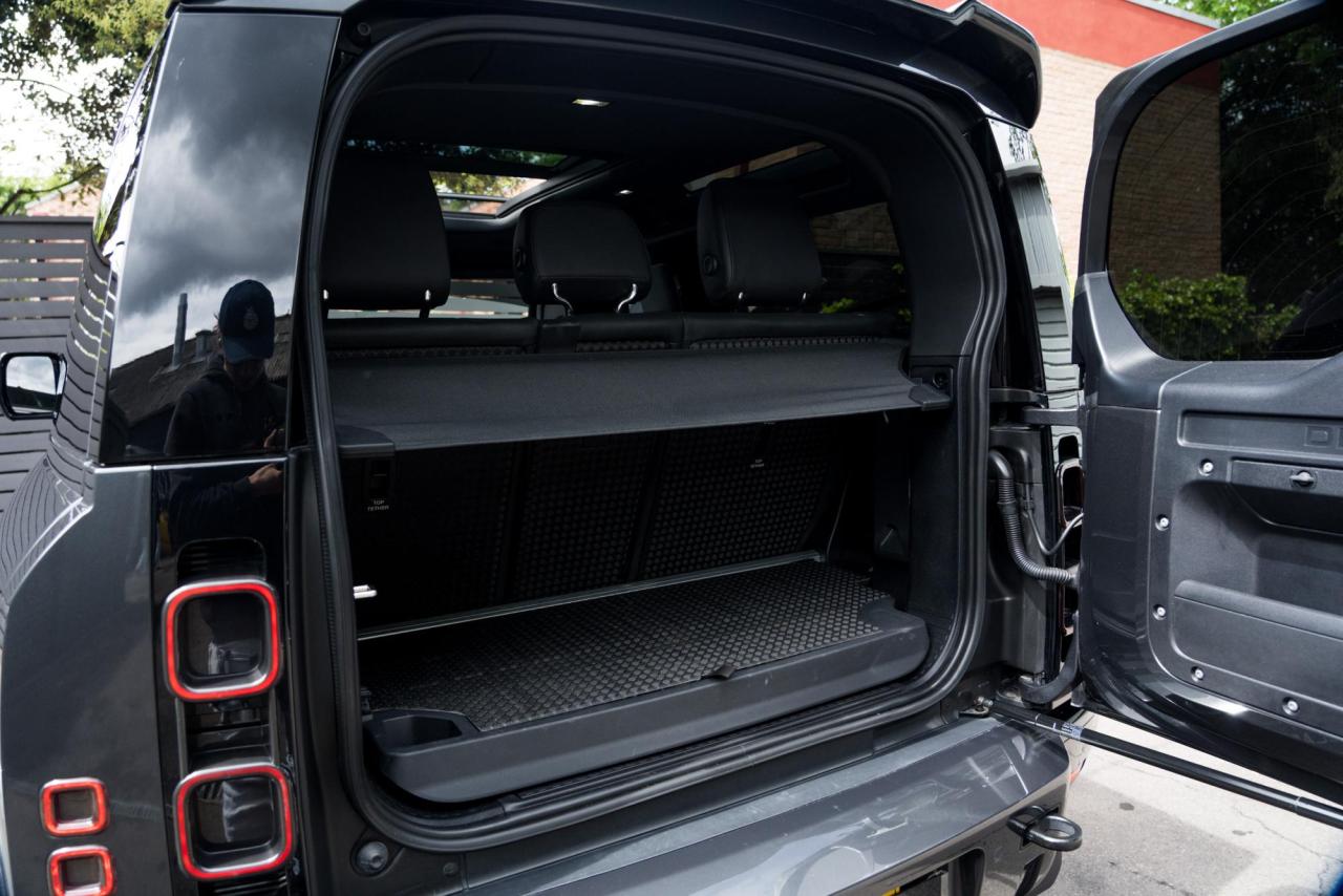 2023 Land Rover Defender