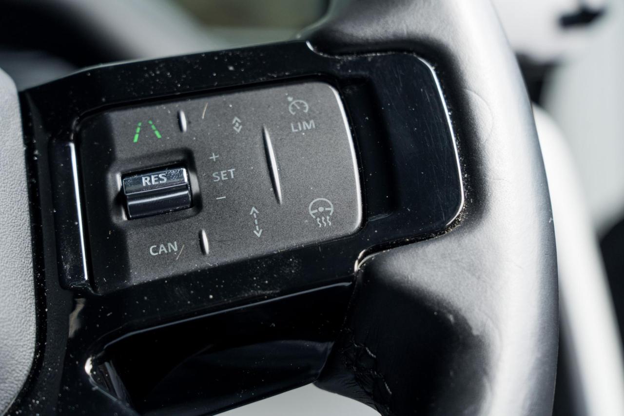 2023 Land Rover Defender