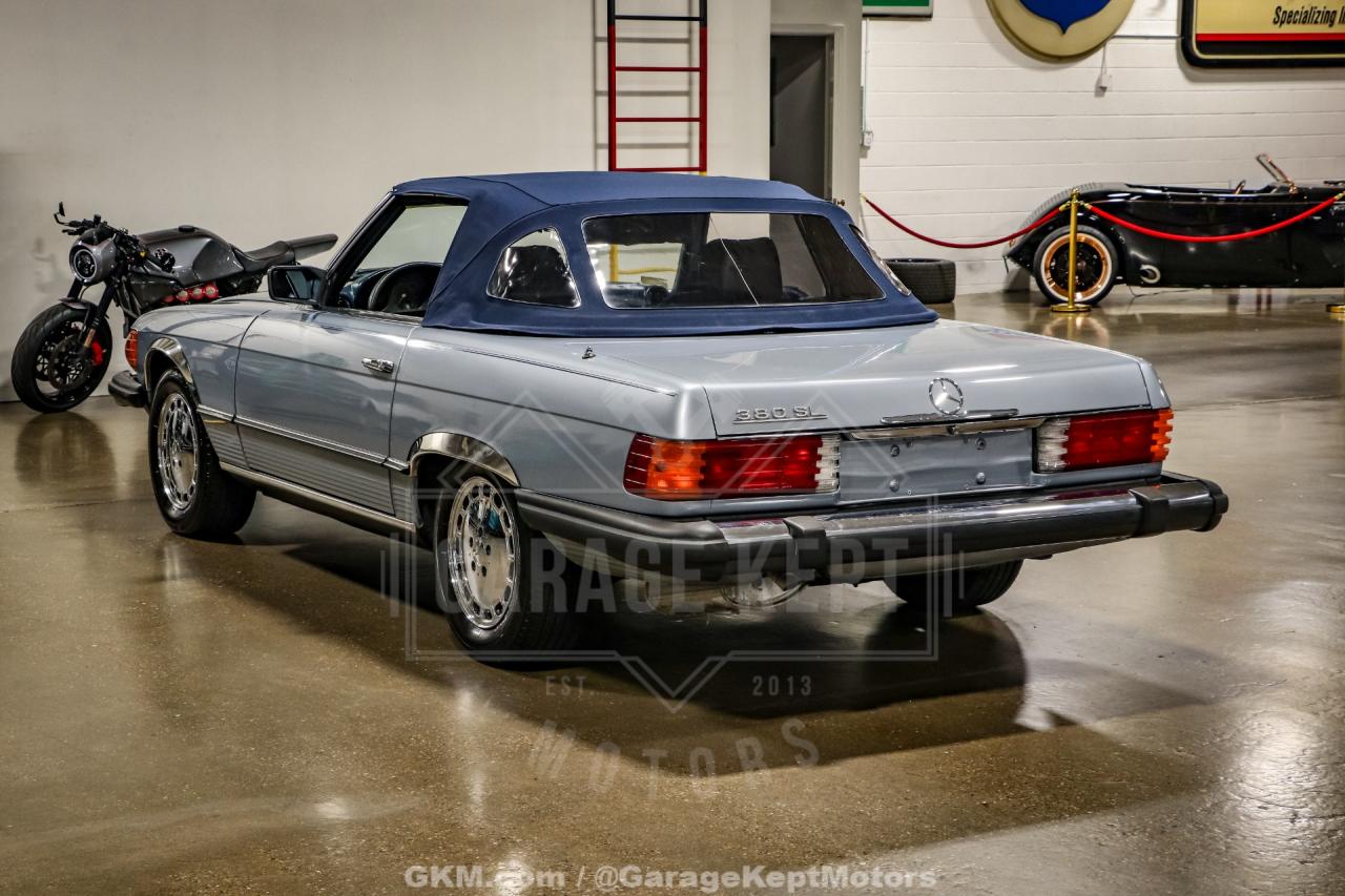 1983 Mercedes - Benz 380-Class
