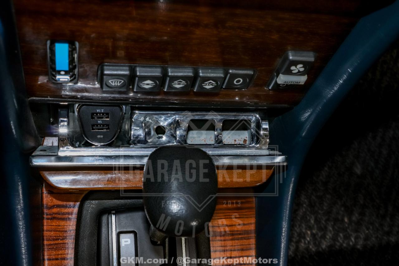 1983 Mercedes - Benz 380-Class