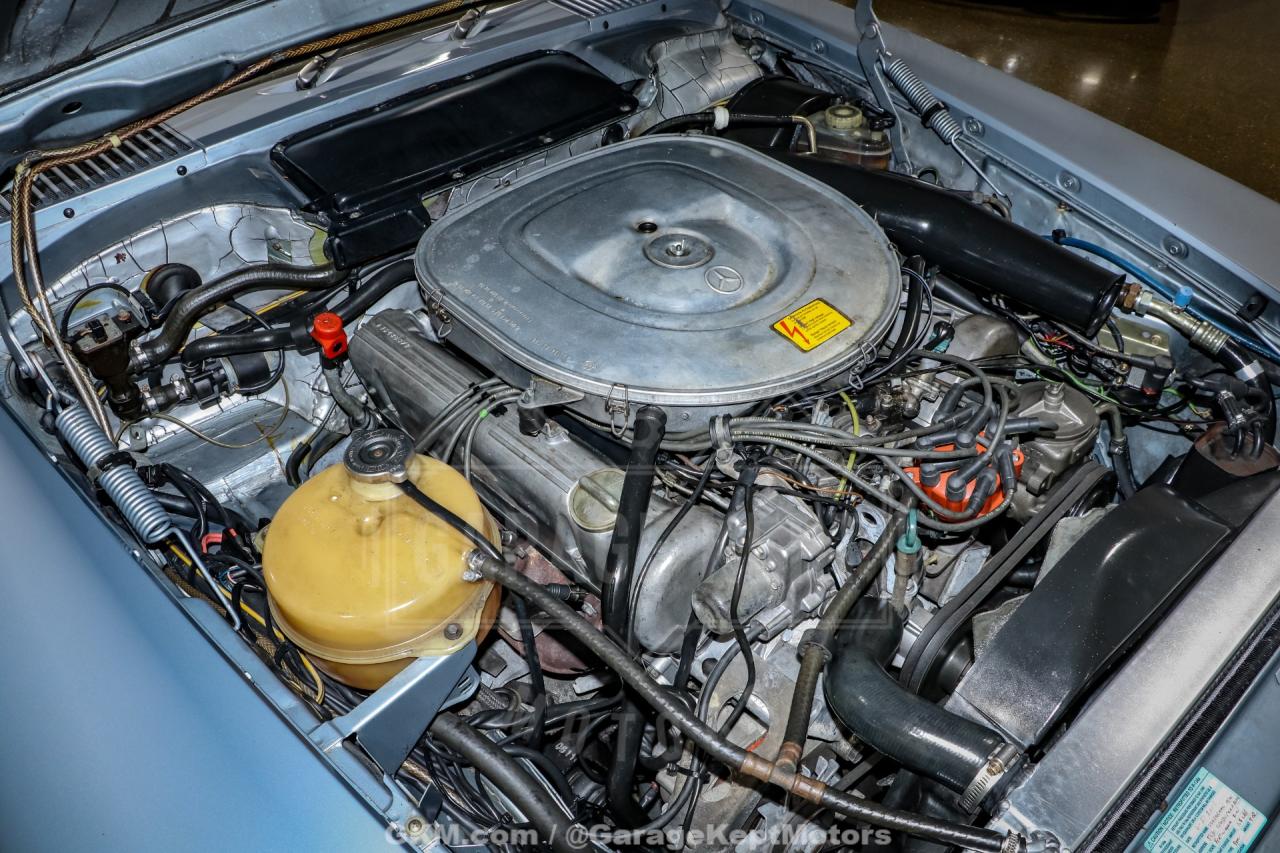 1983 Mercedes - Benz 380-Class